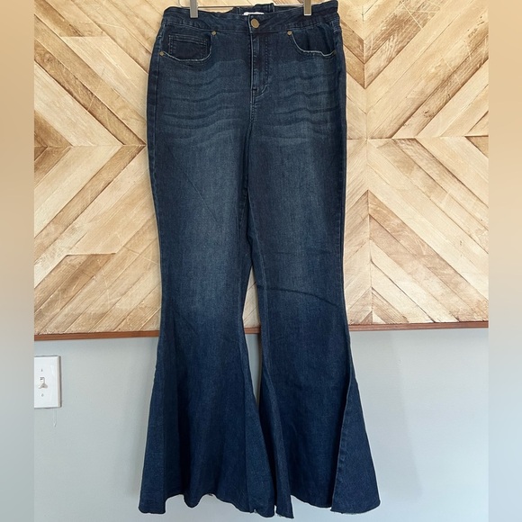 Arula Lace Up Back Flare Leg Dark Wash Jeans - Picture 3 of 8